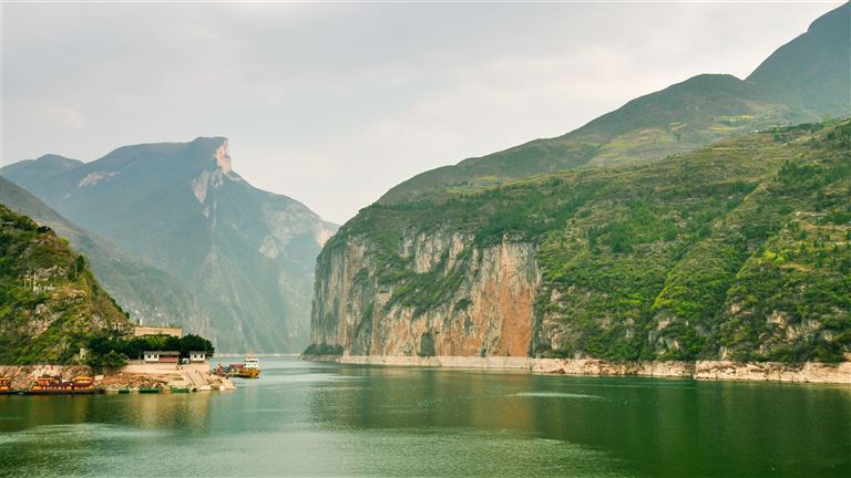 Durch die Schluchten des Yangtze © jerdad /adobestock